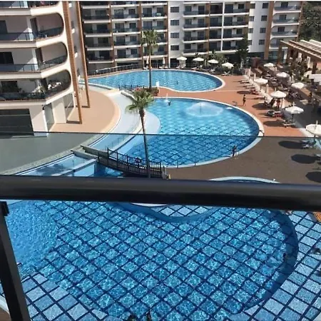 Azura Park Apartmán *